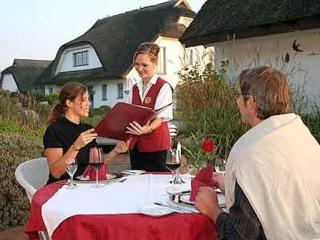 Landhotel Kastanienallee Putbus - Putbus - 5