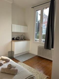Chambre toute équipée - Lisieux - 4