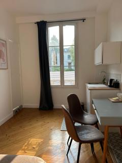 Chambre toute équipée - Lisieux - 3