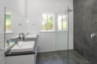 All Decked Out- WIFI, AC in bedrooms, Fireplace - 3