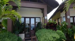 Kahuna Beach Resort and Spa - 2