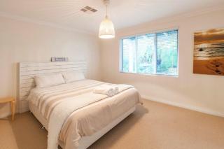 Seclusion on the Bay - 8
