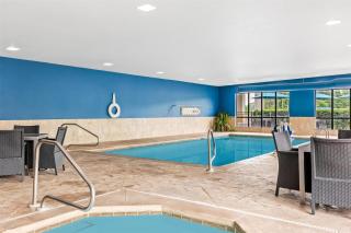 Hampton Inn & Suites Grove City - Grove City - 1
