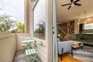3BR Houston House with Rooftop & Skyline View - 5