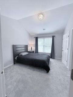 Elegant 5BR Executive Home in Peachtree Corners Min 31 days - 9