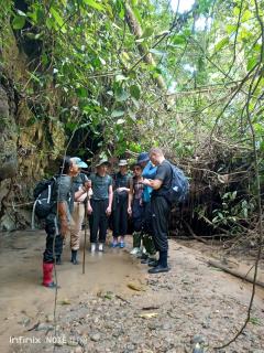 Batu Katak - Zoey's Homestay - 2