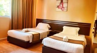 Goldenhill Hotel - 1