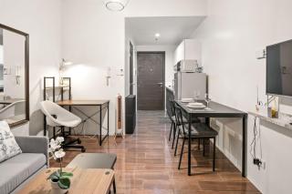 Makati 1BR with Skyline View at Air Residences - 2