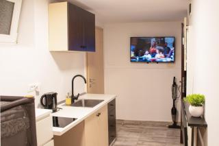 Tiny Condo Near Maksimir Park - Zagreb - 9