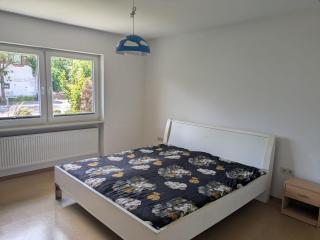 Spacious and Luminous Apartment in a Bungalow - Züsch - 2