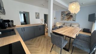 discovAIR - Zentral & Modern, inklusive Parkplatz, große Terrasse, 3 Schlafzimmer & Netflix & mehr - 8