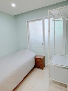 5 minutes from Bupyeong Station 3 rooms 4 beds house good for families friend gatherings - - 6