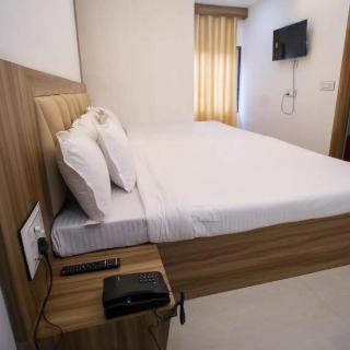 Hotel Shanti International - 4