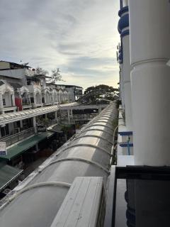 Inn Dulgence - Strand Patong - 2
