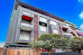 Collection O Sector 122 Noida - 0