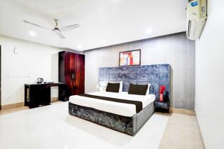 Collection O Sector 122 Noida - 4
