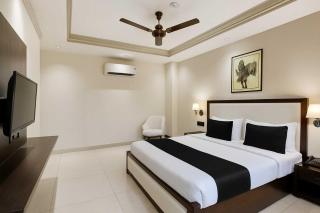 Collection O Udyog Vihar - 5
