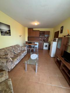 Menada Amadeus 1 Apartments, Sunny Beach - 5