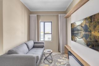 Eclectic Escape at 93 on New - 1