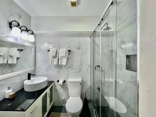 Pineridge Hideaway 1 Bedroom Apartment #1 - Arouca - 8