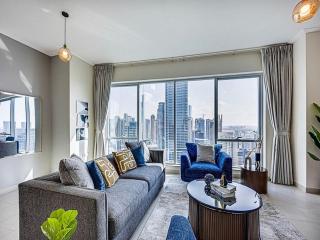 Bright 3BR with Maid, Sofa Bed, Marina Views - 32AB02 - 1