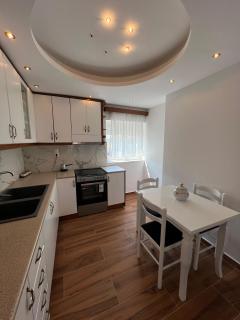 Helena Apartment - Saranda - 8