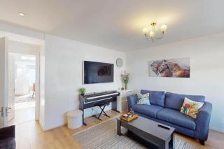 3 Bed Home - 10 Min Walk to Mill Hill Tube - 2