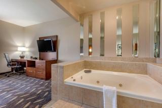 Comfort Suites - Rolla - 1