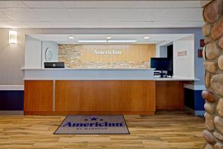 AmericInn by Wyndham Bismarck - Bismarck - 1