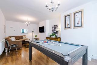 Spacious 3Bed Home in Stretford, Sleeps 6, Parking - Manchester - 3