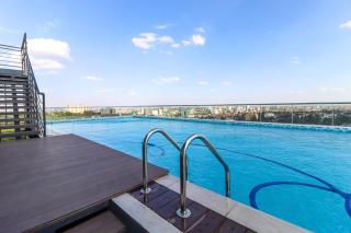 Upper Hill View Palace Apartment - 1