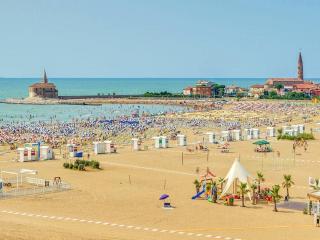 Modern apartment in Caorle with private terrace - 1