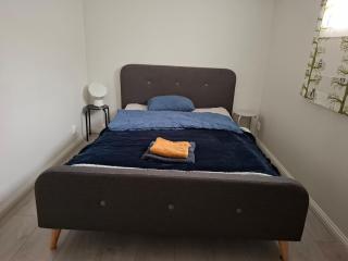 Central apartment with 2 bedrooms and free parking - Jessheim - 2