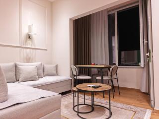 Lux Holidays 102 - 4