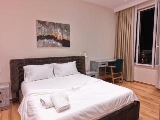 Lux Holidays 102 - 3