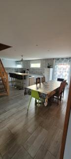Spacieuse maison en pierre - Saint-Denis-de-Pile - 9
