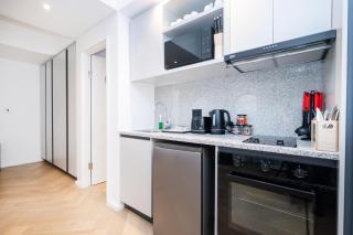 Zeeland Pier 1002 -Top Floor City Apartment with Onsite Parking - 5