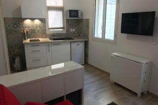Quiet Studio For 2 Near Palais Des Papes - 7