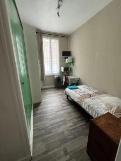 Studio agréable à Néris-les-Bains de 10 m² avec wifi - Néris-les-Bains - 0