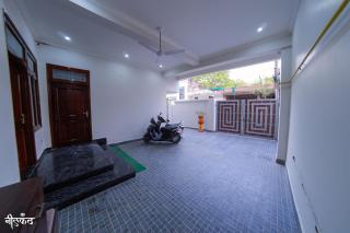 Neelkanth - 2-BHK Flat Near BHU - 9