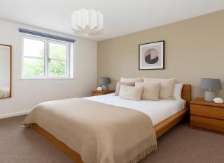 Wonderful 2 Bed Apartment in Camden - 9