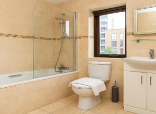 Wonderful 2 Bed Apartment in Camden - 6