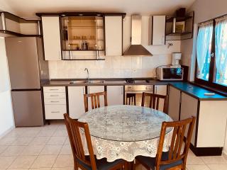 Villa Marija- Apartments with shared pool just 100m from beach - Pirovac - 4