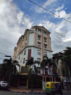 Hotel Ivory Inn - 7