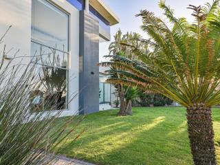 6 Selwyn Court - Beach Front - 3