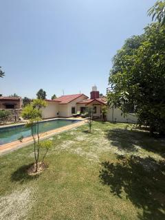 Aravali Farm Gurgaon, 3 Bedroom Villa with Lawn Barbeque Grill and Pool - 1