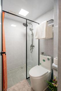 Marina Bay One Bedroom Apartment, Swimming pool, gym, workspace,JW Homes Westland Living - 2