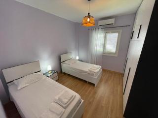 Tomorr View Apartment - Entire Floor with Veranda and Office - 2