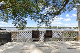 Dave's Last Resort Poolside-Charming Cabin 1 Hotel Room - 7