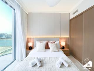 Elegant 1B by the Beach & iconic Views - 8